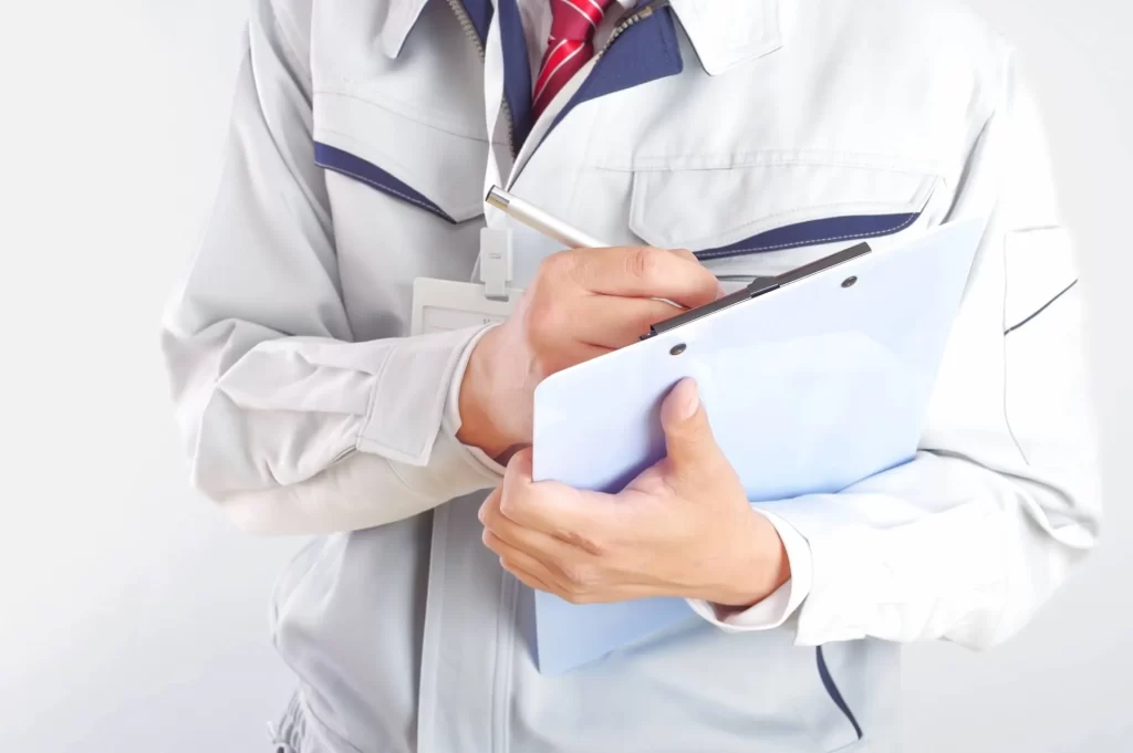 住宅の施工状況を確認する検査・点検の様子