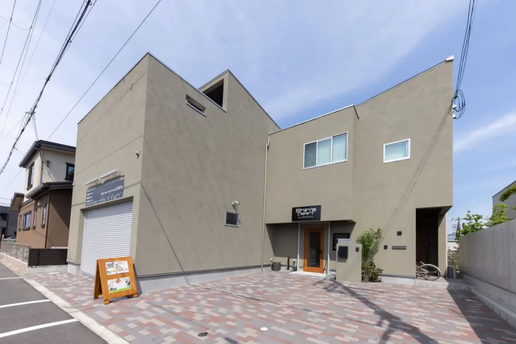 貝塚市にある株式会社シンズクラフトの事務所外観写真。